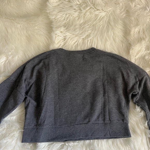 Los Angeles Lakers Gray Cropped Sweater - Picture 4 of 7